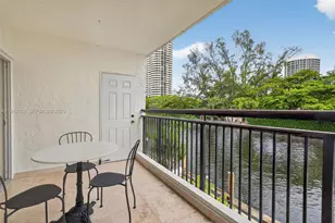 3745 NE 171st St, North Miami Beach, FL 33160 - Photo 13