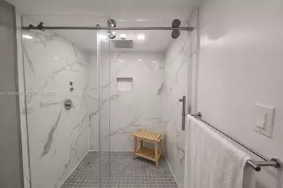 661 NE 195th St #103, Miami, FL 33179 - Photo 5