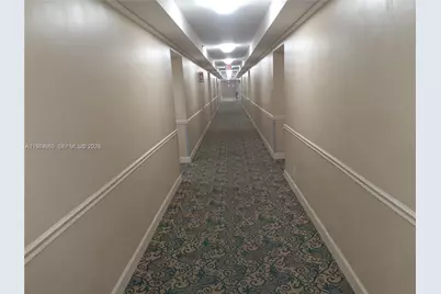 5445 Collins Ave #1425, Miami Beach, FL 33140 - Photo 19