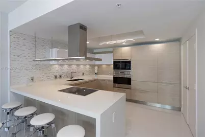 17111 Biscayne Blvd #505, North Miami Beach, FL 33160 - Photo 13