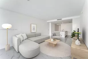 700 NE 24th St, Miami, FL 33137 - Photo 7