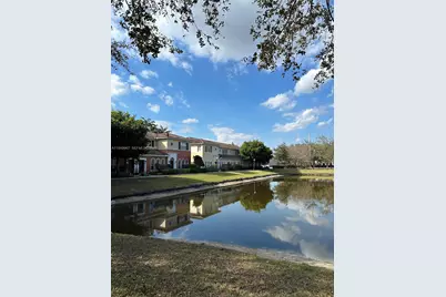 2615 SW 100th Ave #2615, Miramar, FL 33025 - Photo 3