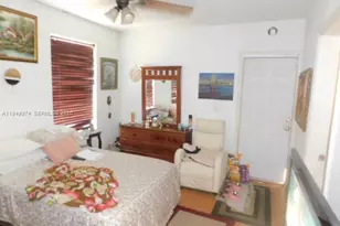 424 NE 72nd St, Miami, FL 33138 - Photo 1