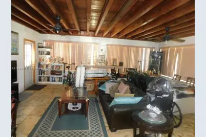 424 NE 72nd St, Miami, FL 33138 - Photo 3