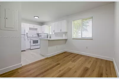 990 NE 33rd Ter #201, Homestead, FL 33033 - Photo 5