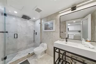 2301 Collins Ave, Miami Beach, FL 33139 - Photo 9