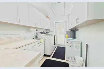 19280 SW 304th St, Homestead, FL 33030 - Photo 15