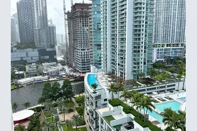 350 S Miami Ave #2215, Miami, FL 33130 - Photo 17