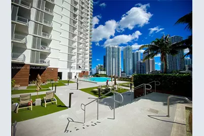 350 S Miami Ave #2215, Miami, FL 33130 - Photo 21