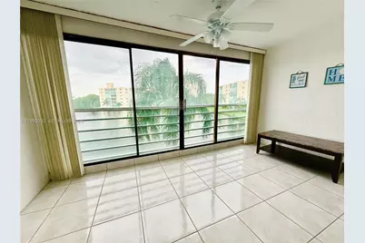 131 SE 3rd Ave #305, Dania Beach, FL 33004 - Photo 3