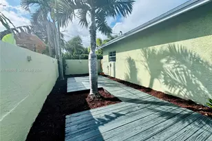 1012 NE 17th Ct, Fort Lauderdale, FL 33305 - Photo 11