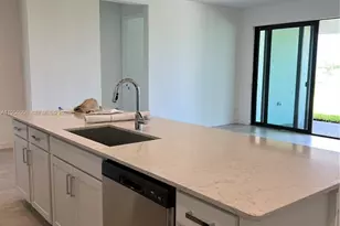 19667 Rugged Trunk Trl, Loxahatchee, FL 33470 - Photo 17