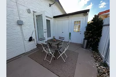 2049 SW 60th Ct #1, Miami, FL 33155 - Photo 13