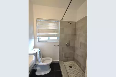 635 SW 16th Ave #3, Miami, FL 33135 - Photo 7