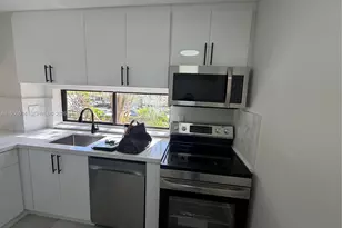 17021 N Bay Rd, Sunny Isles Beach, FL 33160 - Photo 5