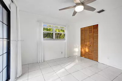 21120 NE 24th Ct, Miami, FL 33180 - Photo 47