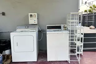 111 SW 31st Ct, Miami, FL 33135 - Photo 9