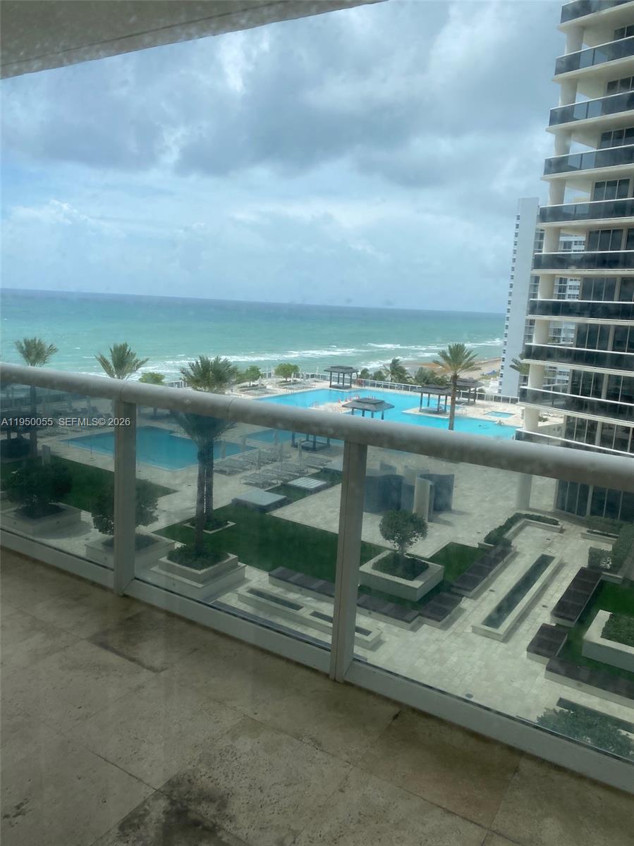 1830 S Ocean Dr #1106 main architectural view