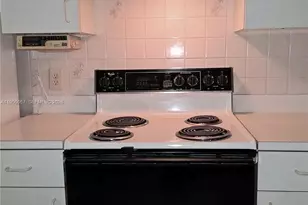 10368 NW 24th Pl, Sunrise, FL 33322 - Photo 15