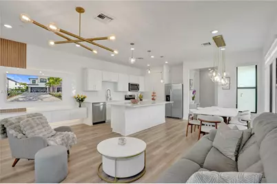 8360 NW 7th Pl, Plantation, FL 33324 - Photo 9