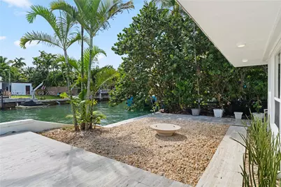 1250 NE 87th St, Miami, FL 33138 - Photo 9