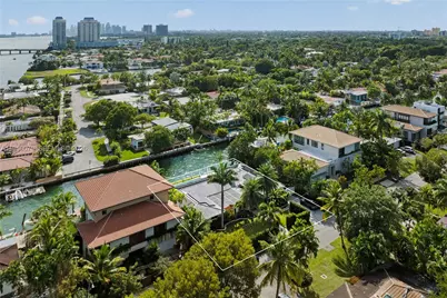 1250 NE 87th St, Miami, FL 33138 - Photo 3