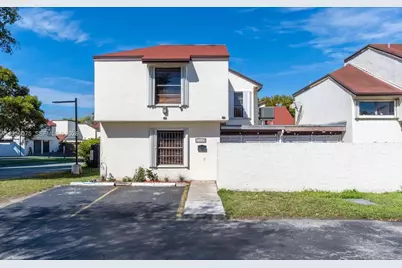10133 NW 5th Ter #3-6, Miami, FL 33172 - Photo 1