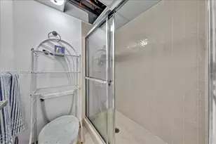 10101 Collins Ave, Bal Harbour, FL 33154 - Photo 71