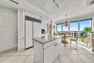 10101 Collins Ave, Bal Harbour, FL 33154 - Photo 41