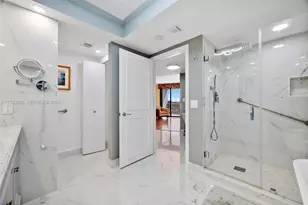 1000 E Island Blvd, Aventura, FL 33160 - Photo 27