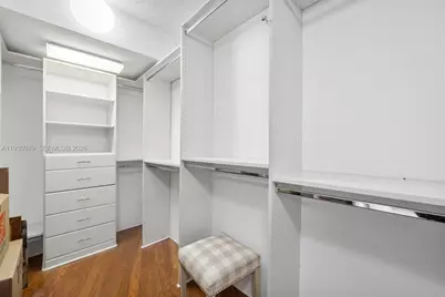 1000 E Island Blvd #803, Aventura, FL 33160 - Photo 29