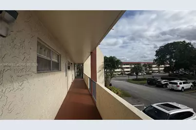 9423 S Hollybrook Lake Dr #203, Pembroke Pines, FL 33025 - Photo 19