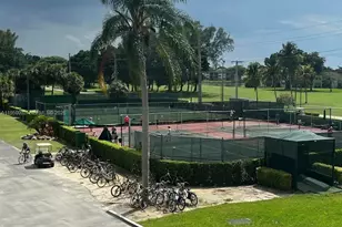 9423 S Hollybrook Lake Dr, Pembroke Pines, FL 33025 - Photo 3