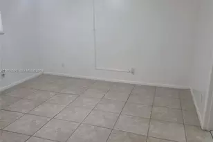 7825 Fairview Dr, Tamarac, FL 33321 - Photo 9