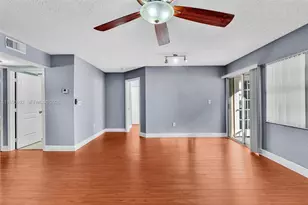 2810 N Oakland Forest Dr, Oakland Park, FL 33309 - Photo 9