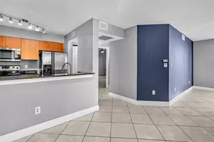 2881 N Oakland Forest Dr, Oakland Park, FL 33309 - Photo 11