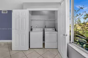 2881 N Oakland Forest Dr, Oakland Park, FL 33309 - Photo 21