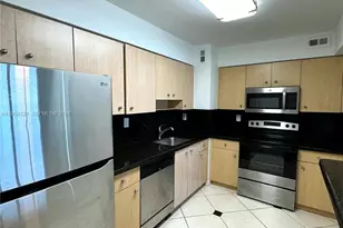 9195 Collins Ave, Surfside, FL 33154 - Photo 9