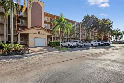 13100 SW 11th Ct #407C, Pembroke Pines, FL 33027 - Photo 3