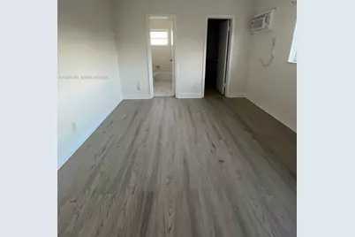 1100 NE 9th Ave #305, Fort Lauderdale, FL 33304 - Photo 5