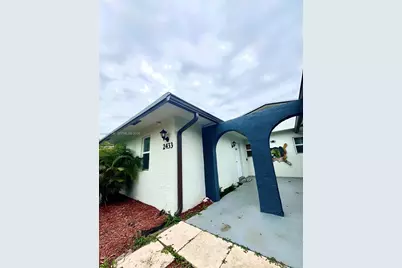 2433 SW 58 Mnr #-, Fort Lauderdale, FL 33312 - Photo 3