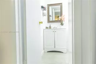 351 Cambridge Rd, Hollywood, FL 33024 - Photo 7