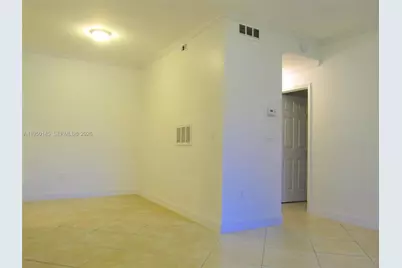 1731 NW 96th Ter #2J, Pembroke Pines, FL 33024 - Photo 3