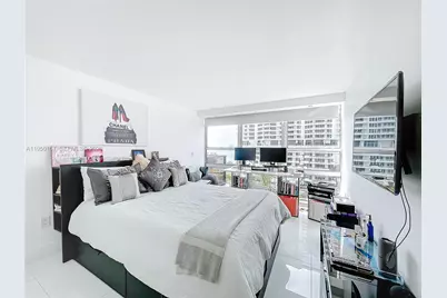 600 NE 36th St #703, Miami, FL 33137 - Photo 25