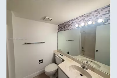 9705 Fontainebleau Blvd #B209, Miami, FL 33172 - Photo 5