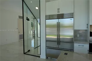 258 Caribbean Dr, Key Largo, FL 33037 - Photo 9