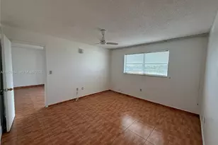 8135 Sunrise Lakes Blvd, Sunrise, FL 33322 - Photo 29