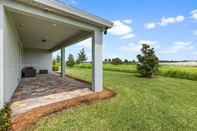 10407 SW Captiva Dr, Port Saint Lucie, FL 34987 - Photo 5