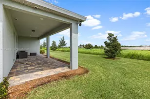 10407 SW Captiva Dr, Port Saint Lucie, FL 34987 - Photo 5