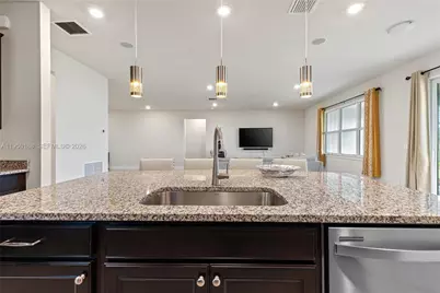 10407 SW Captiva Dr, Port Saint Lucie, FL 34987 - Photo 23